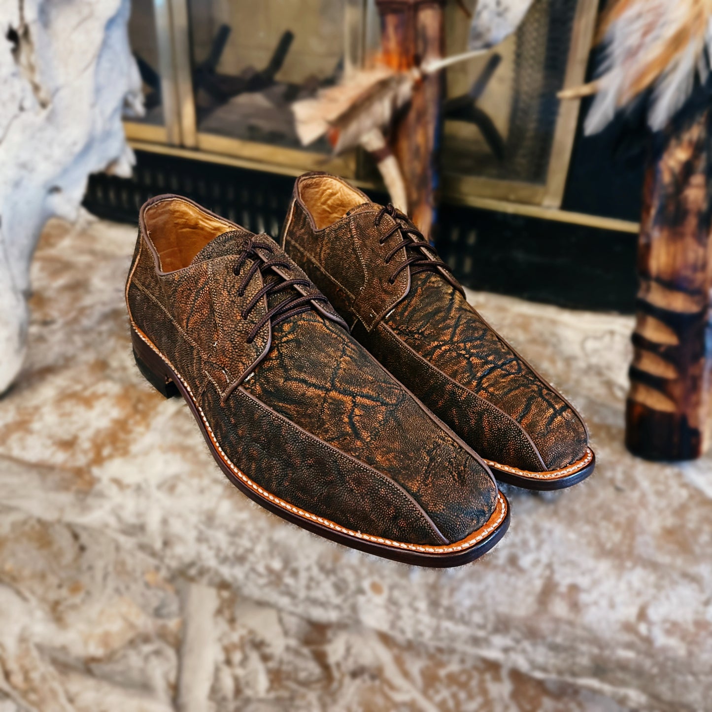 Draco Elephant Leather Lace-Up Dress Shoe