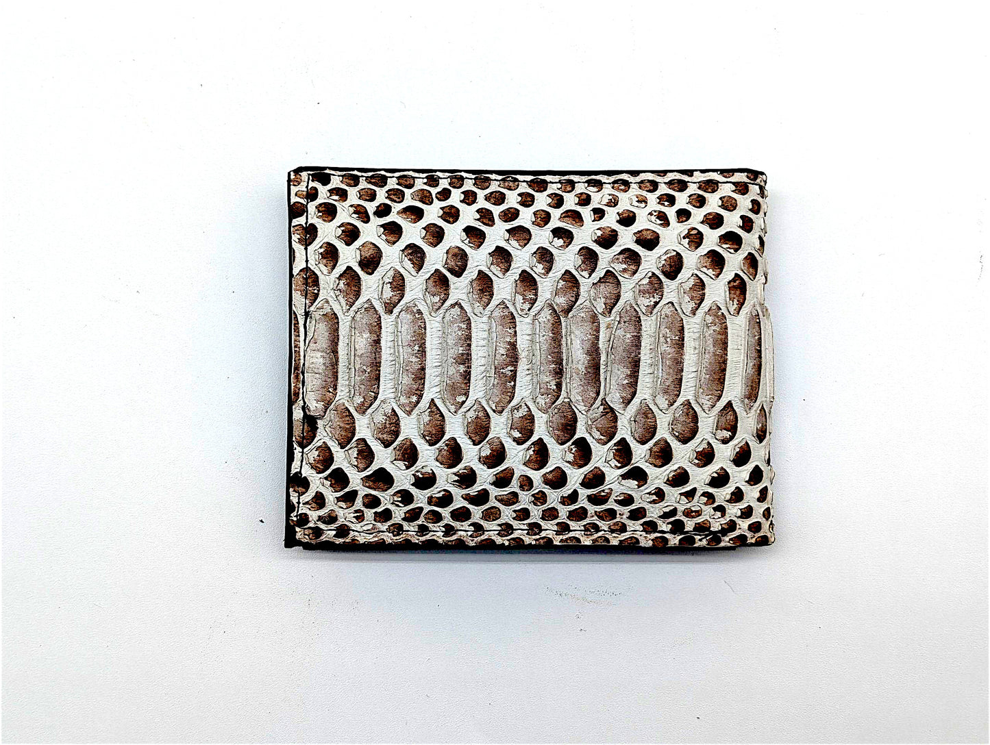 White Snakeskin Leather Bifold Wallet – 6 Card Slots – Luxury Exotic Leather Men’s Wallet