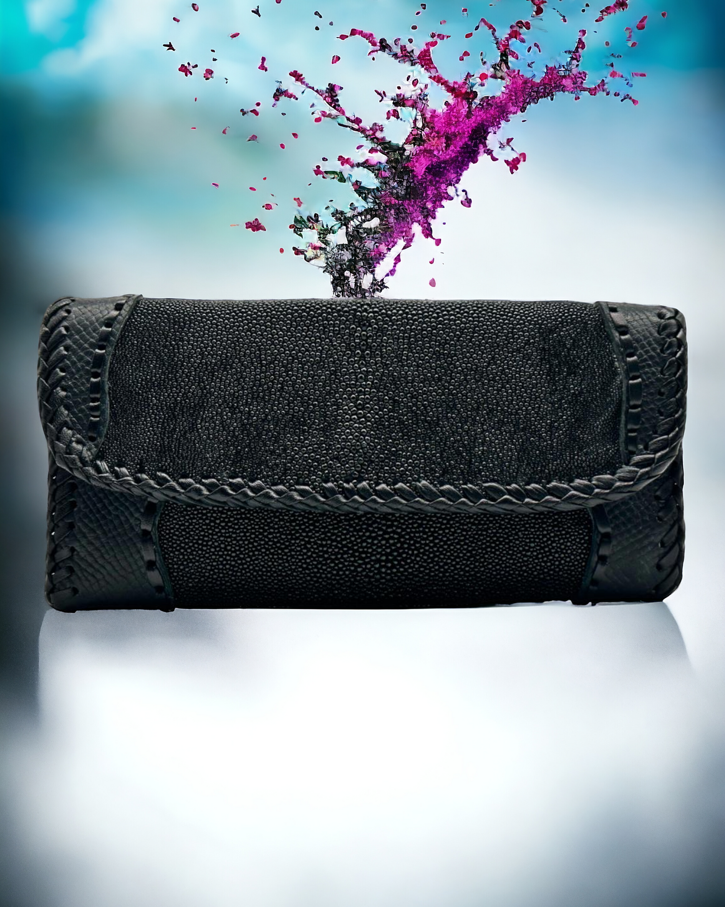 Trifecta Stingray Women's Clutch
