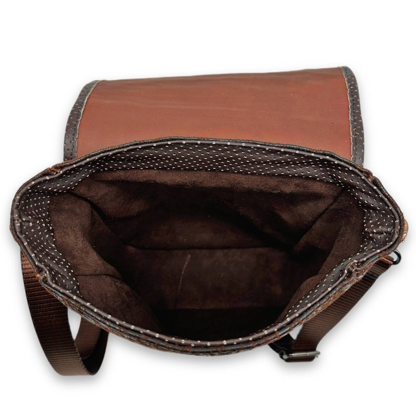 alligator clutch